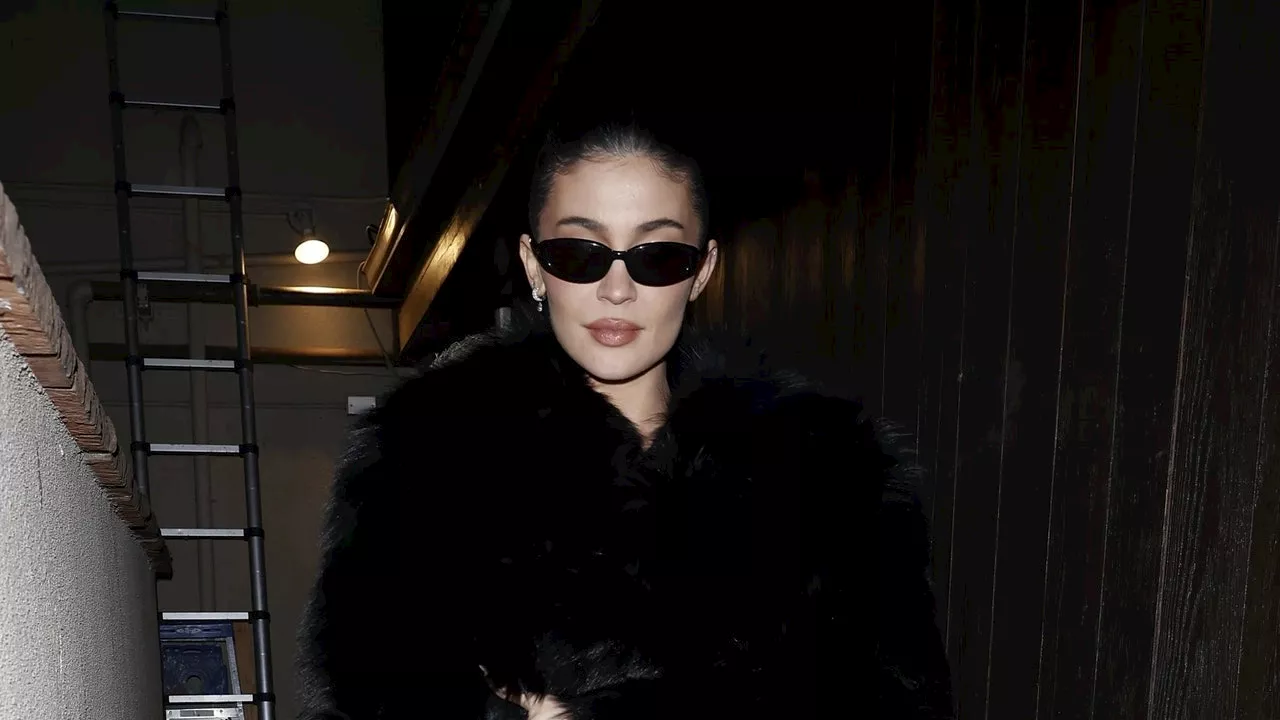 Kylie and Kendall Jenner Go All Black for an Aspen Girls Night