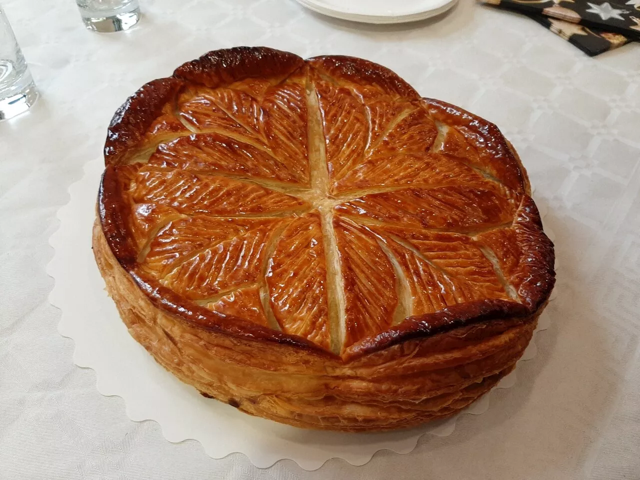 Au Mans : Ouverture d'un bar à salades, palmarès des galettes des rois et extension du réseau Illygo