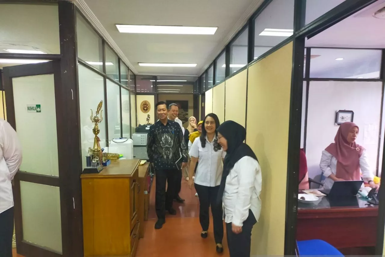 Wamendukbangga Sidak di Kantor Kemendukbangga