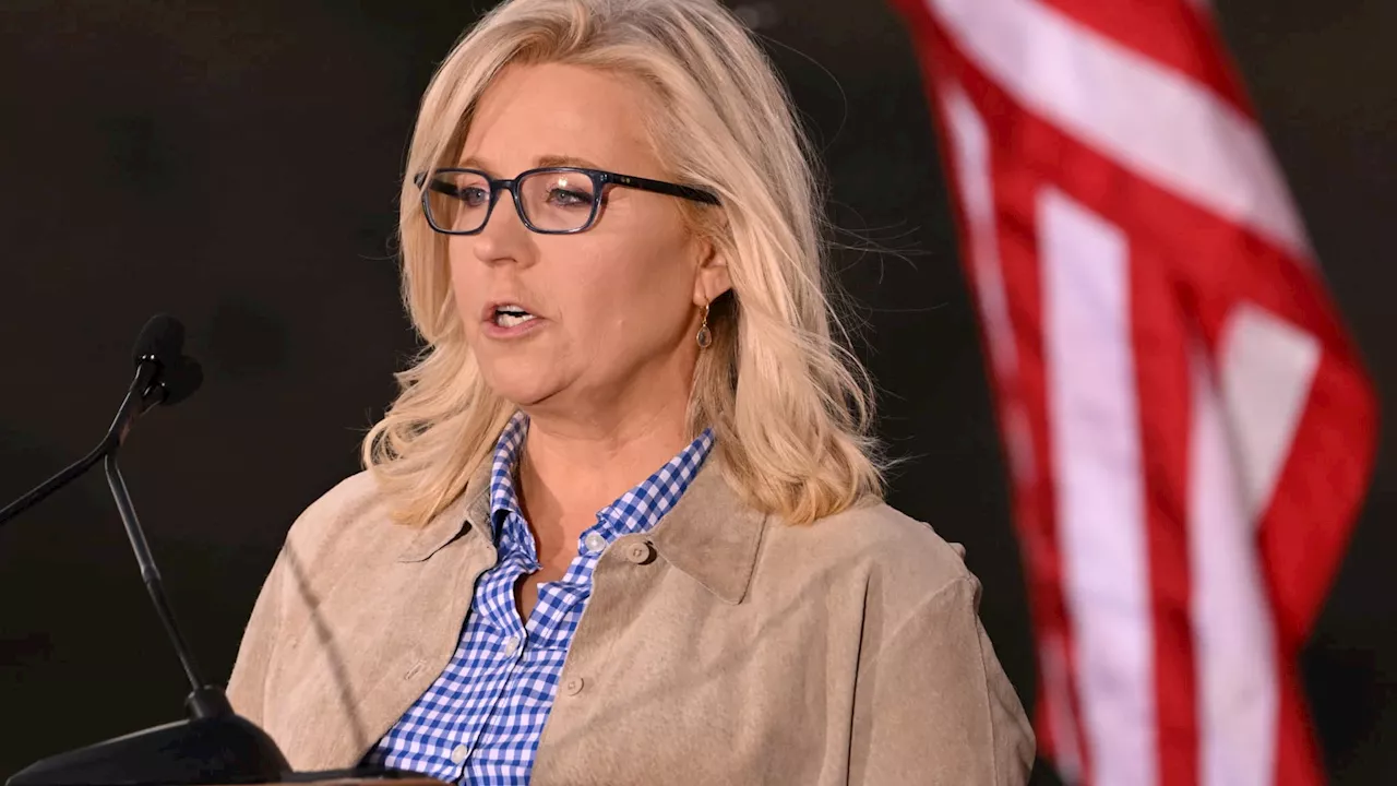 États-Unis: Joe Biden décore l'ex-élue républicaine Liz Cheney, féroce critique de Donald Trump