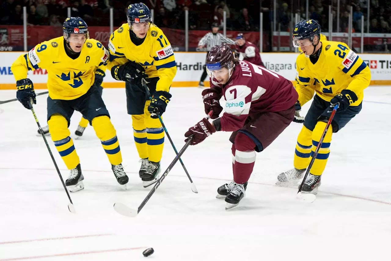 Sweden Edges Latvia in World Junior Hockey Quarters