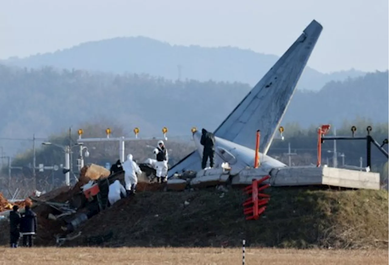 South Korean Police Raid Jeju Air Offices After Fatal Boeing 737 Crash