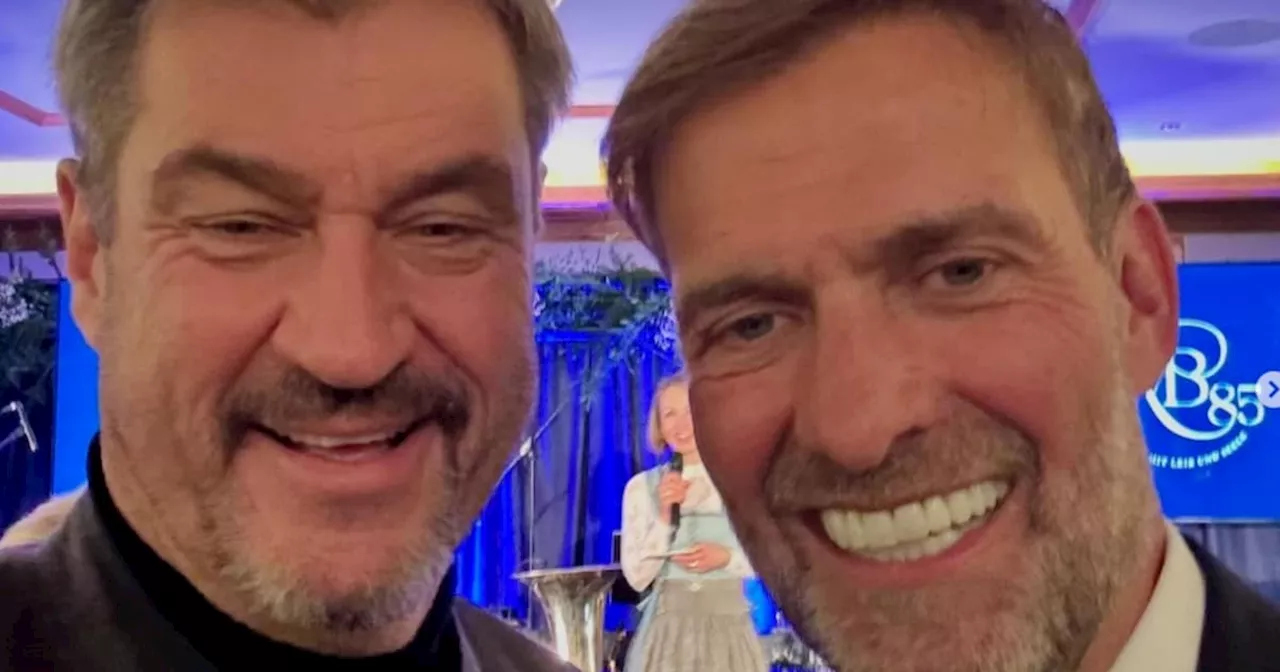 Markus Söder postet Selfie mit Jürgen Klopp - das Netz spottet über ein Detail