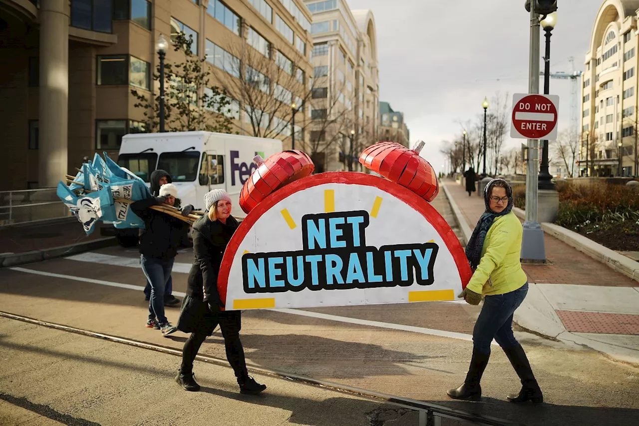 Appeals Court Overturns Net Neutrality Rules