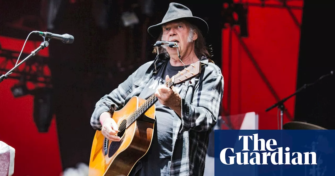 Neil Young Cancels Glastonbury Performance, Citing 'Corporate Control'