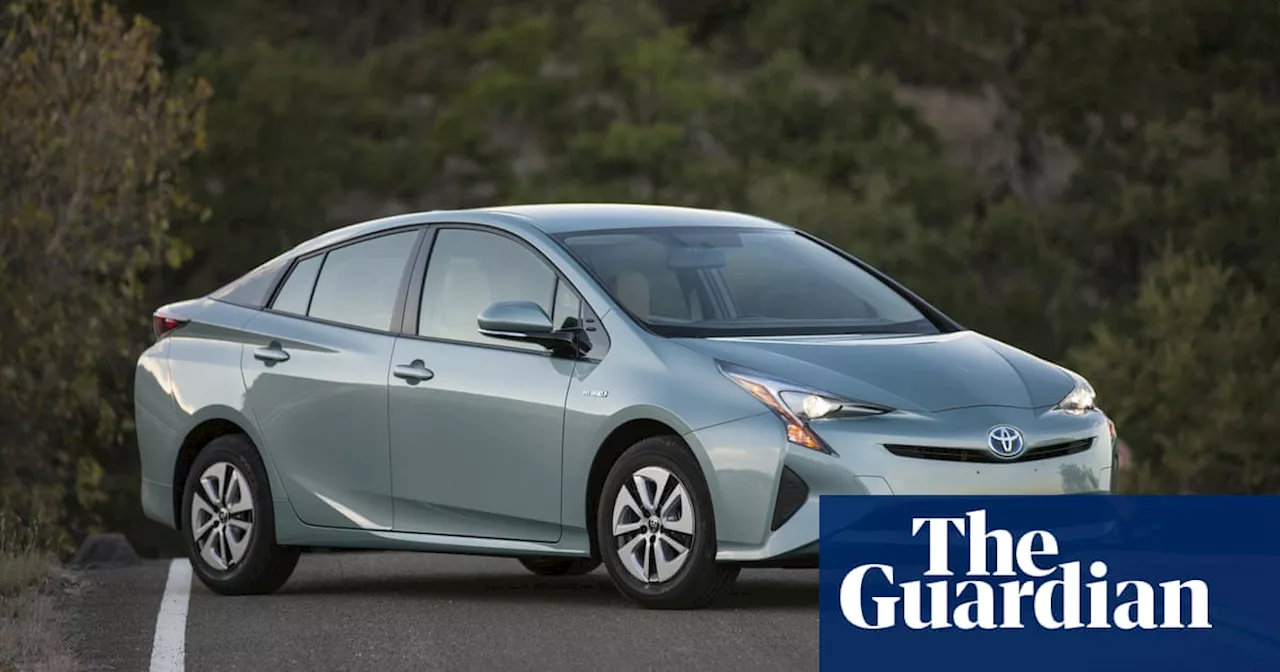 UK needs to ban full hybrid cars by 2030 or face net zero ‘catastrophe’