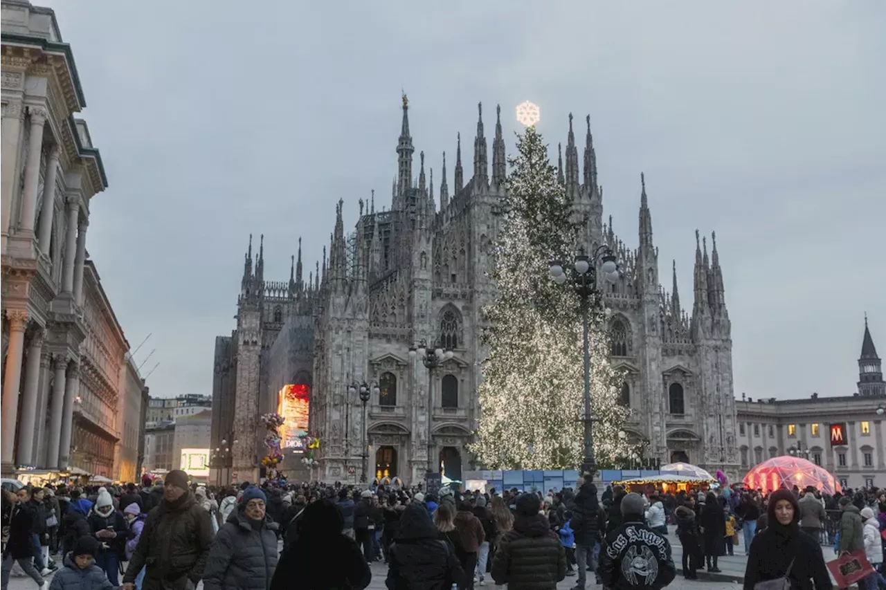 Milan Larang Merokok di Jalan, Denda Hingga Rp 4 Juta