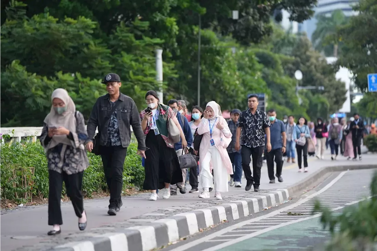 Nurul Hidayat: Hidup Hemat demi Keluarga