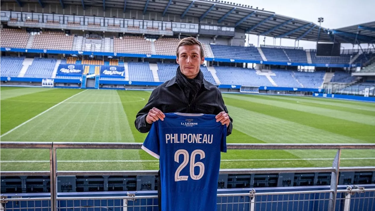 Alexandre Phliponeau signe à Troyes