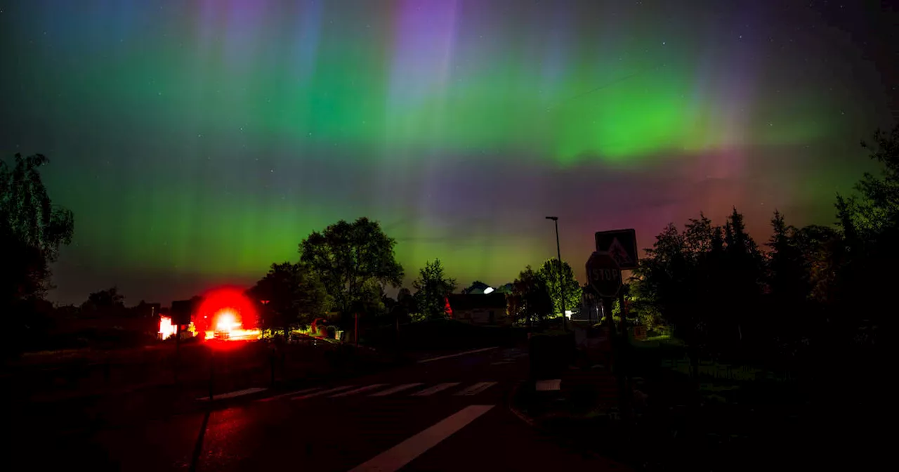  Aurores boréales illuminent le ciel français