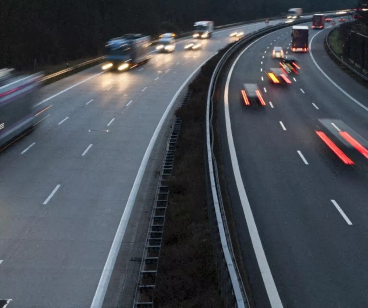 Drame sur l'A16 ce jeudi : deux automobilistes décédés dans un accident, un troisième grièvement blessé