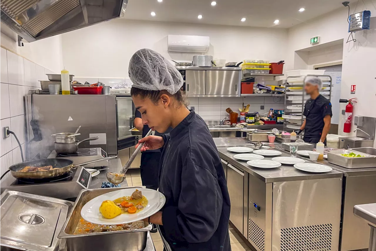 Un Restaurant à Avignon donne une Deuxième Chance aux Jeunes