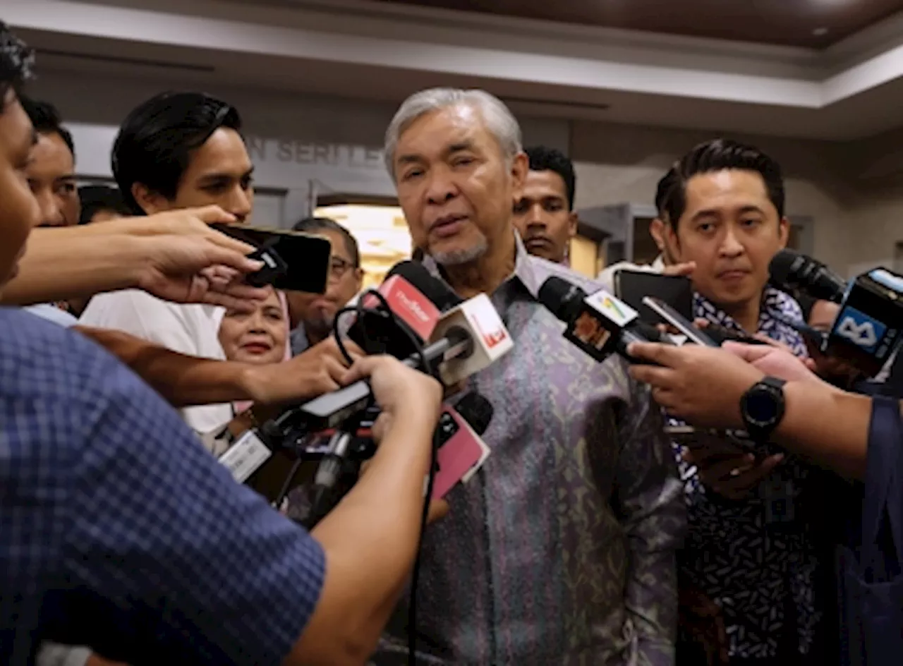 After Guan Eng criticises Najib solidarity gathering, Zahid says DAP leader’s time has gone