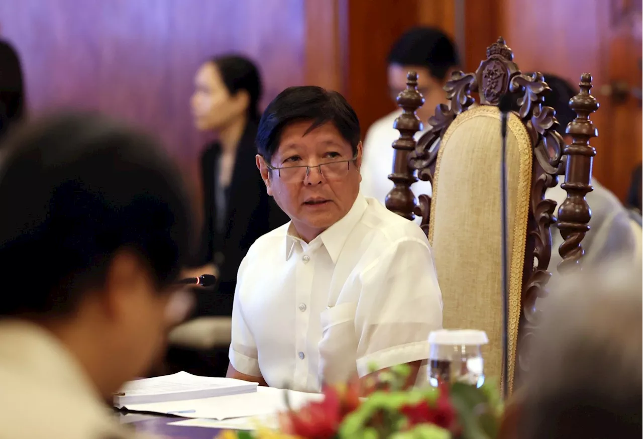 Marcos Meets with Executive Secretary, Prepares for Cabinet Meeting