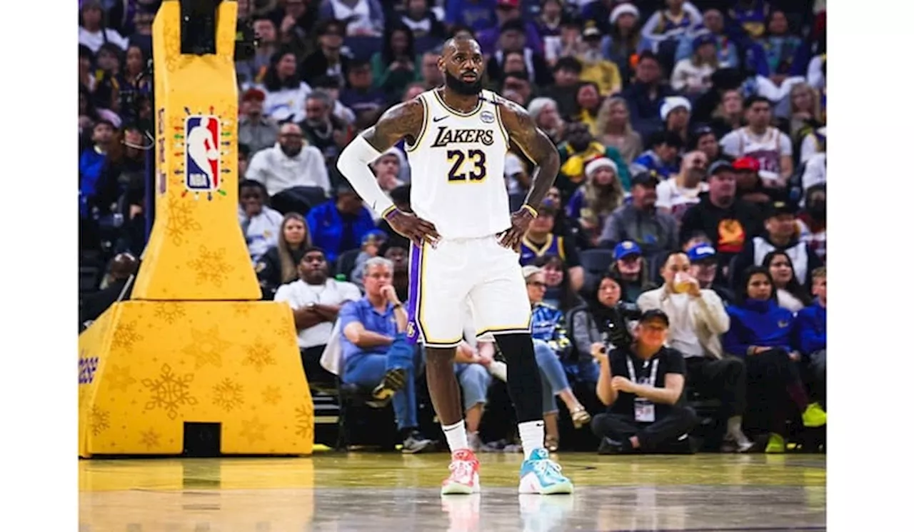 LeBron James Masih Ingin Bermain Basket