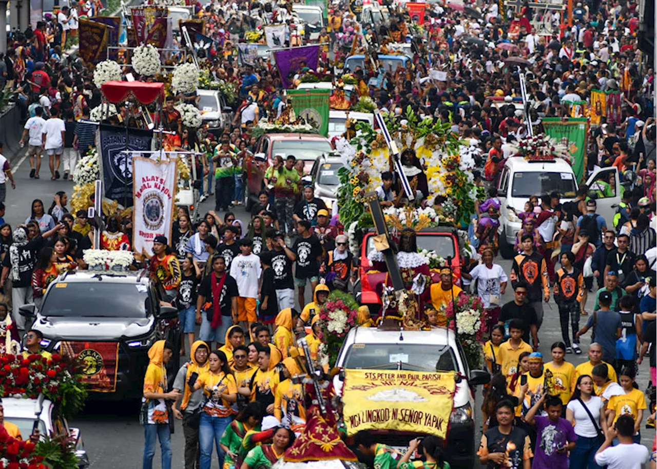 14,000 Cops Deployed for Manila's Black Nazarene Feast