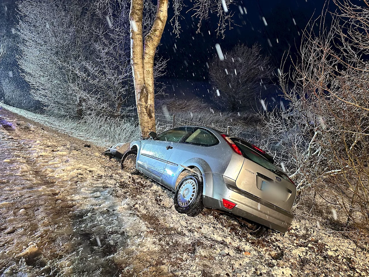 Schnee und Glätte - Unfälle in Bayern