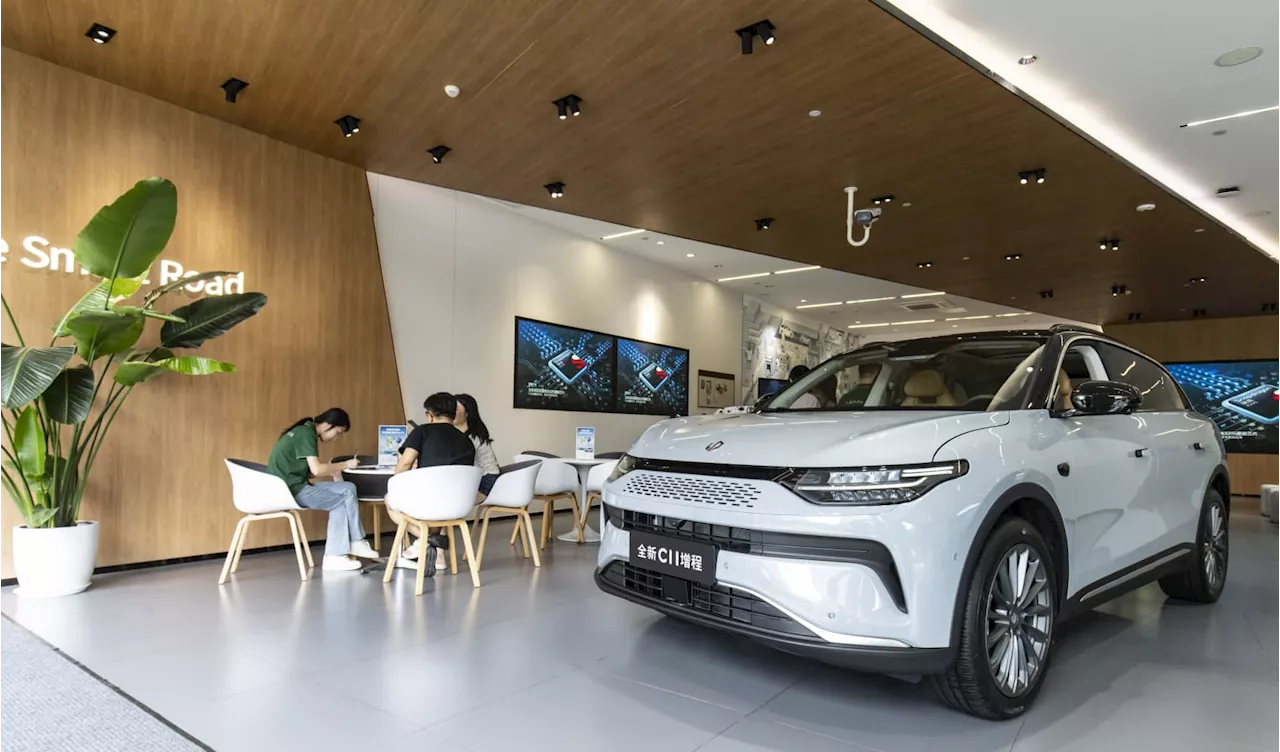 China's Hybrid Vehicle Surge Outpaces Battery-Only Cars