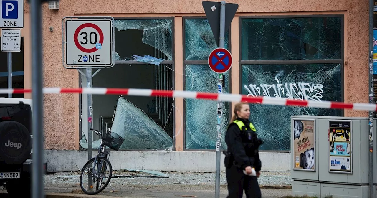 Silvester-Schäden: Was tun gegen illegale Kugelbomben?