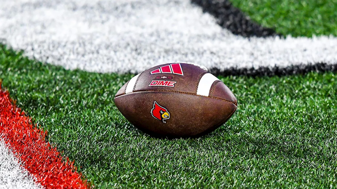 Louisville LB TJ Davis Enters Transfer Portal