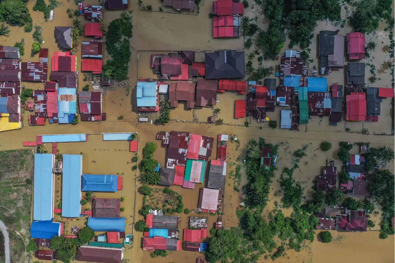 Flood Evacuees Remain Unchanged in Johor, Kelantan, But Perak Sees Increase