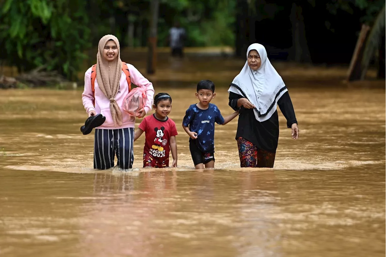 Flood Situation Unchanged in Kelantan, Perak and Johor