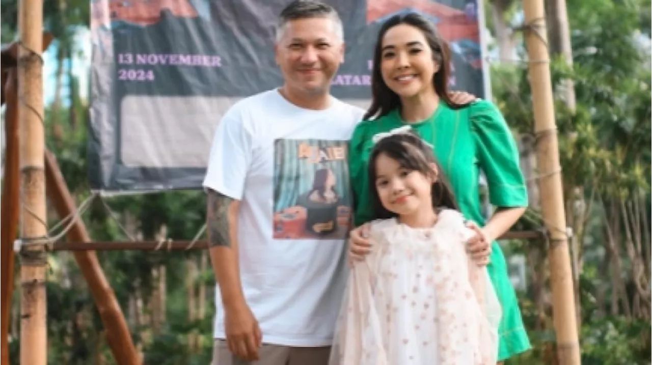 Gading Marten Rayakan Tahun Baru 2025 di Bali Bersama Gisel dan Gempi