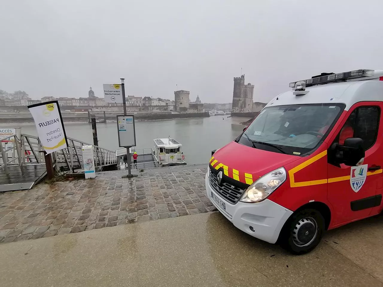 Corps d'une Femme Repêché dans le Chenal du Vieux Port de La Rochelle