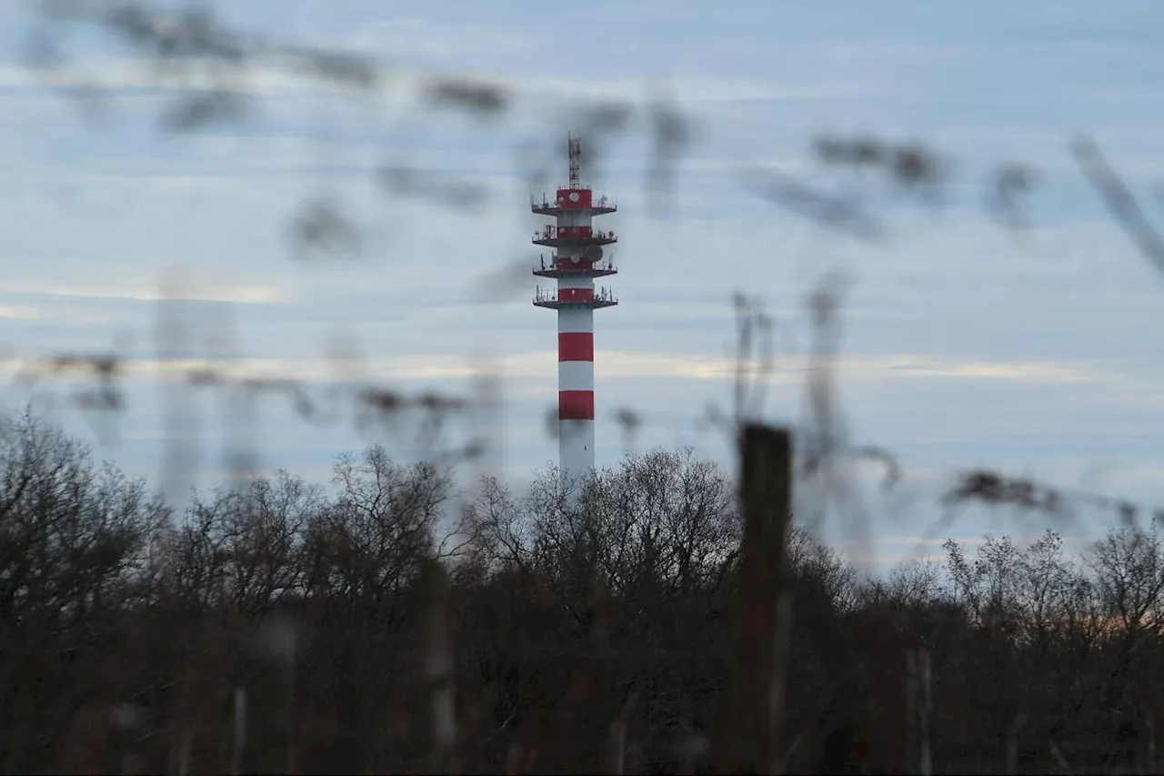 La Tour de Casseuil: Un Repère Visuel au Sud-Gironde