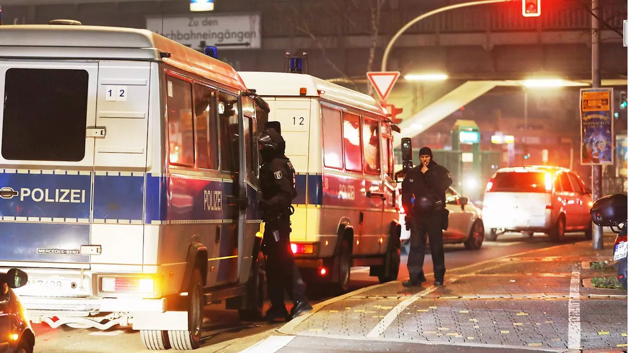 Angriffe auf Polizisten zu Silvester in Berlin: Haftbefehl gegen zwei Verdächtige