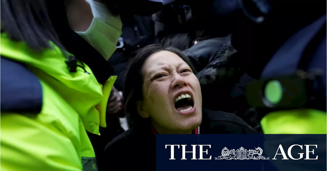 South Korean President Yoon Suk Yeol Faces Arrest as Protesters Gather