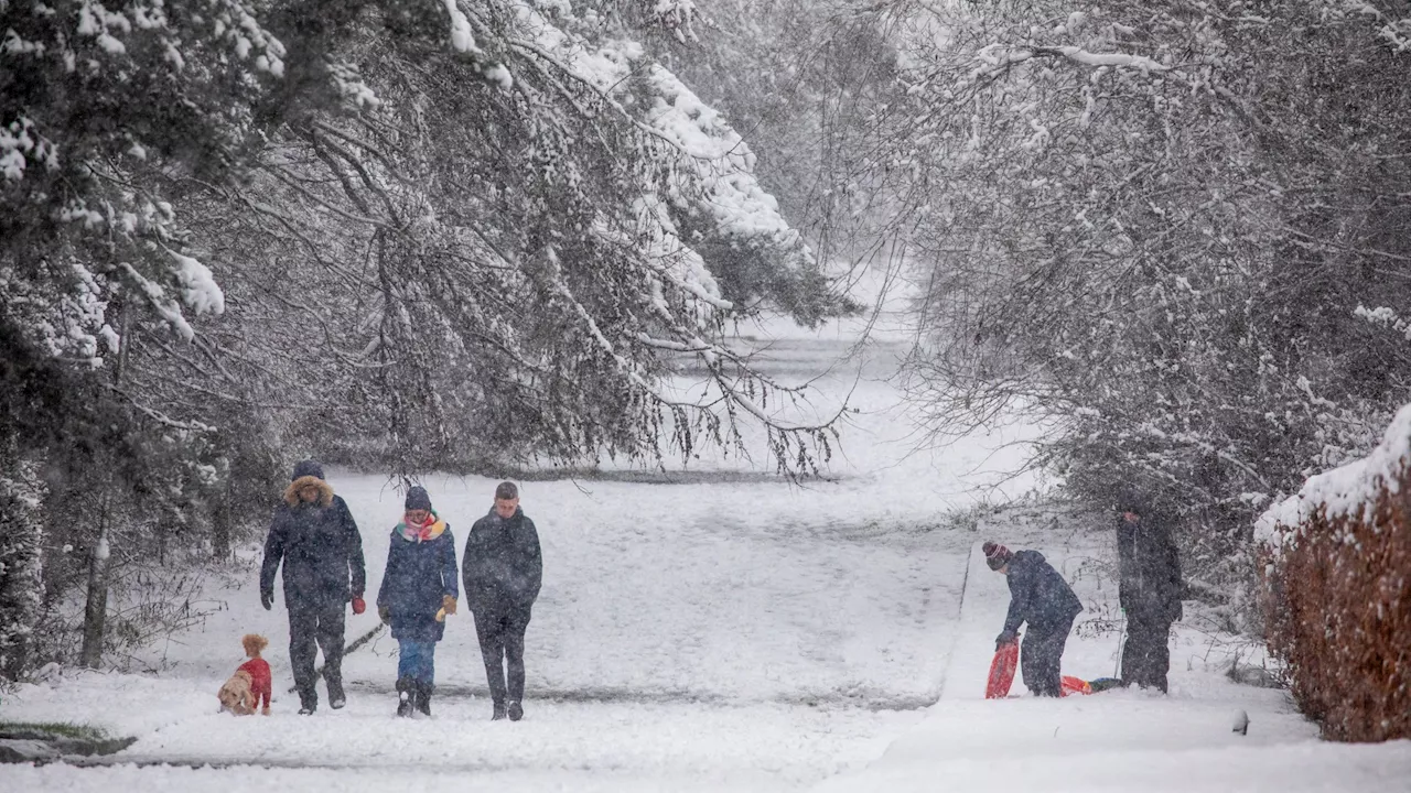 UK Braces for Snow and Plunging Temperatures as Weather Impacts Health