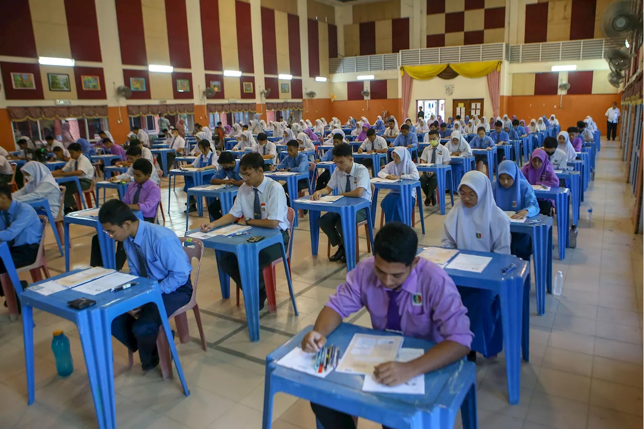 20,676 SPM Candidates in Kuala Lumpur Begin Written Exams