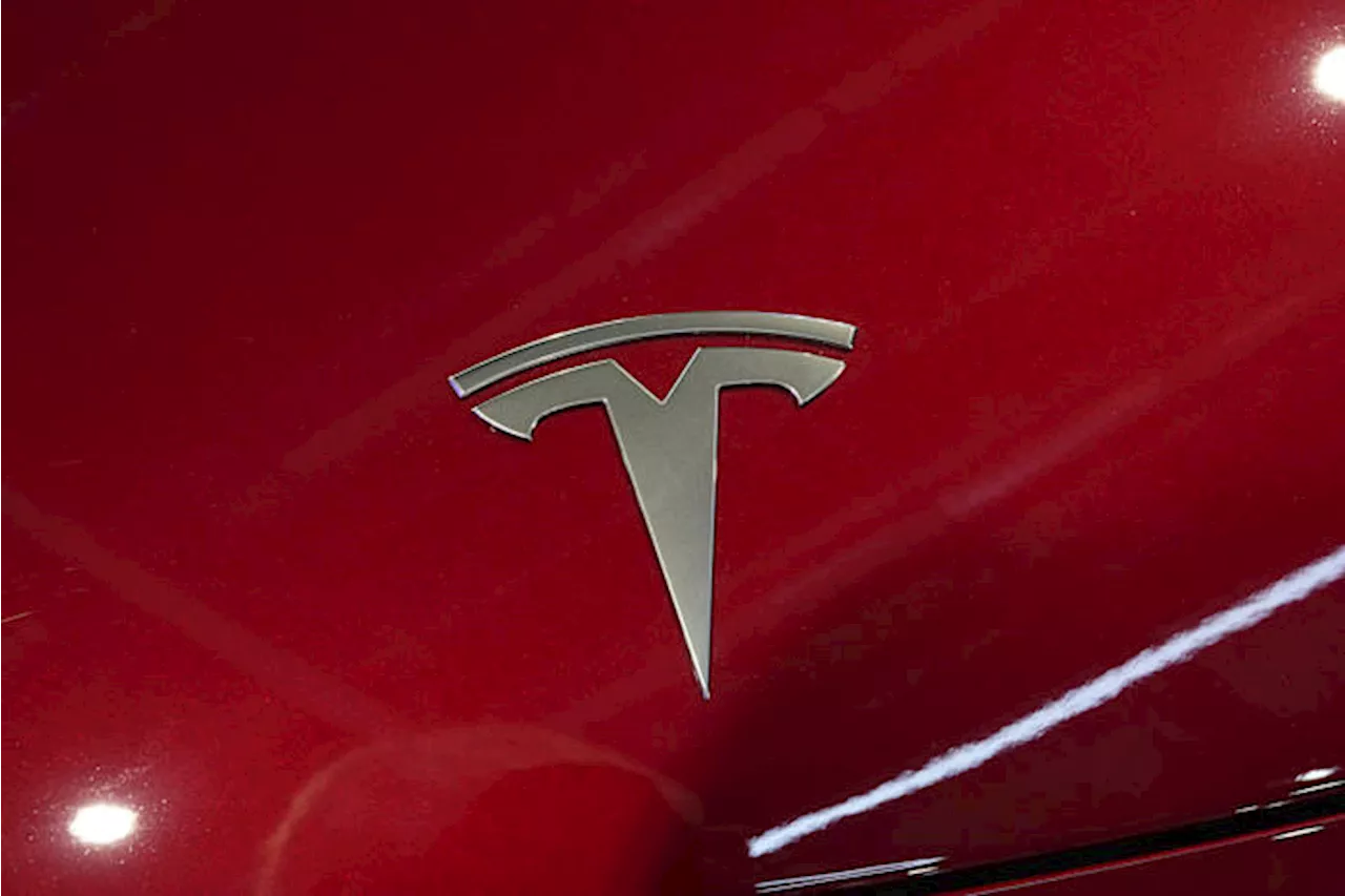 Tesla Sales Decline for First Time Since 2015