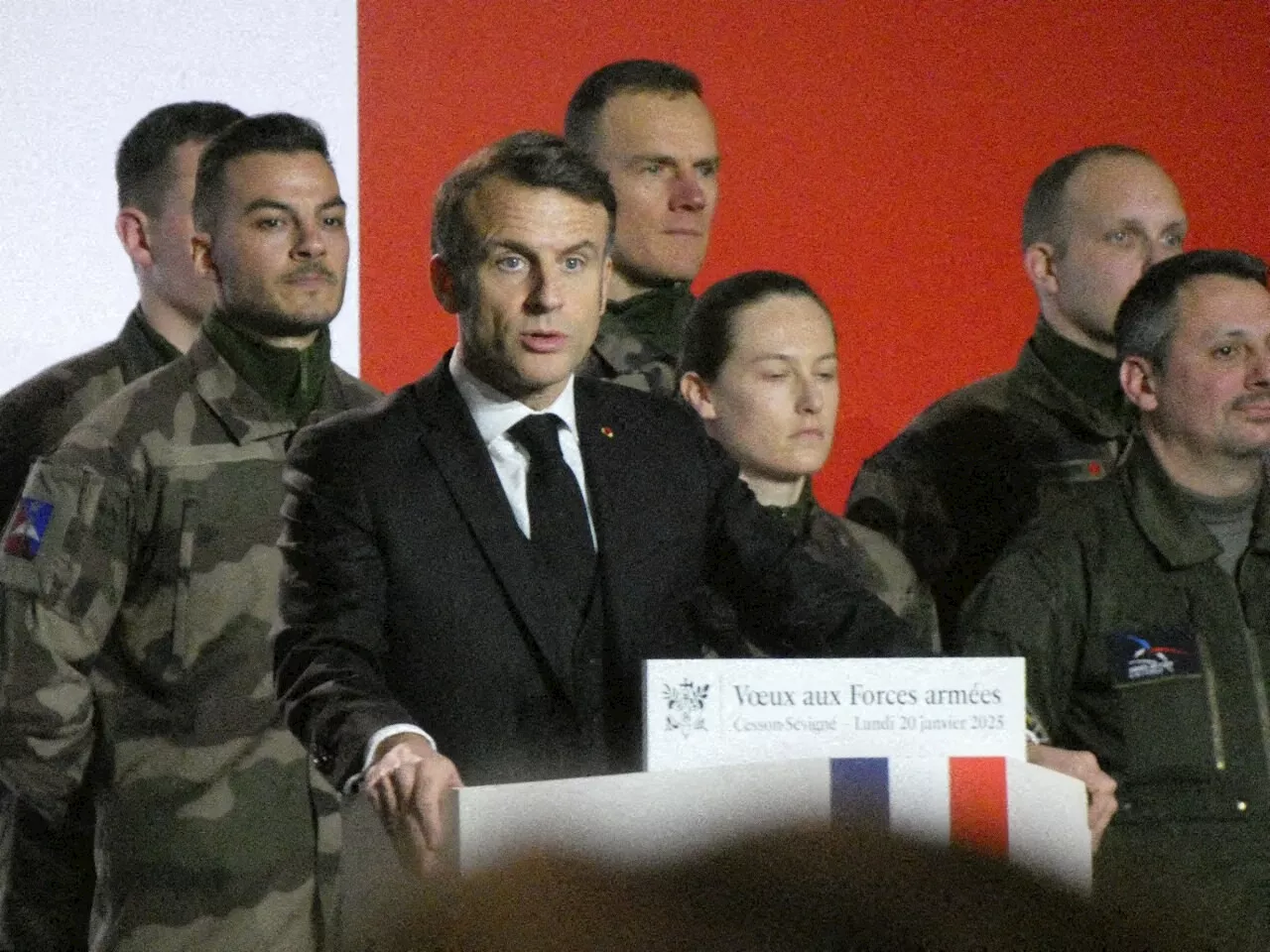 De jeunes volontaires 'en cas de besoin' : Emmanuel Macron veut plus de réservistes dans l'Armée