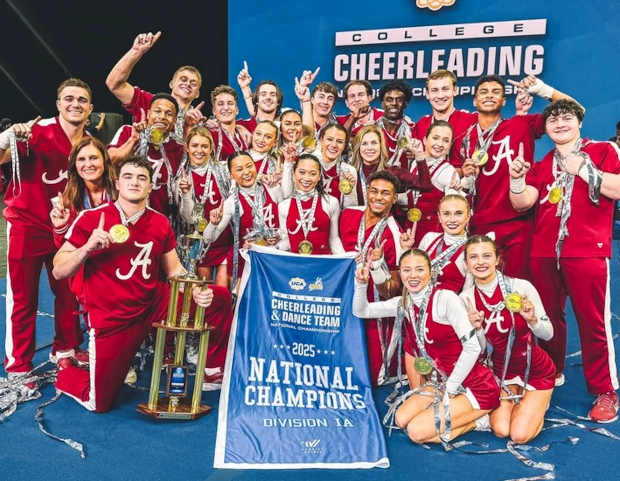 Alabama cheer wins National Championship: Watch the emotional winning moment