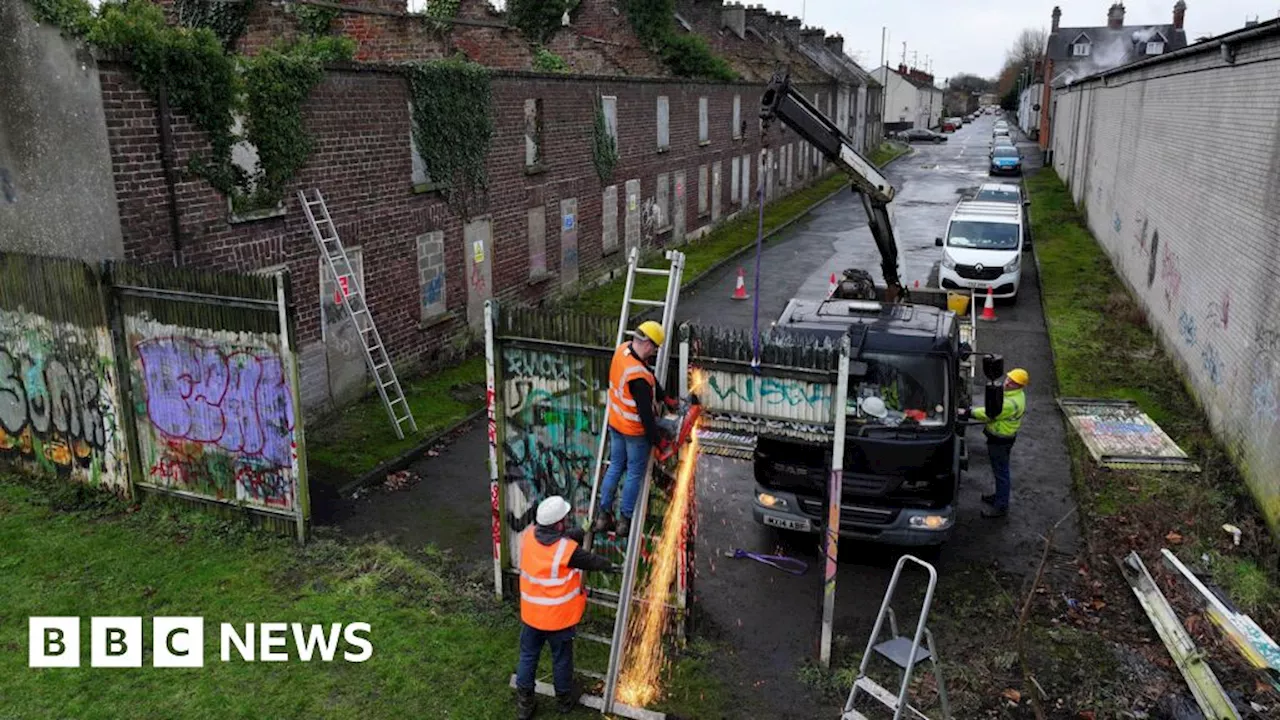 Portadown peace wall removed after 27 years