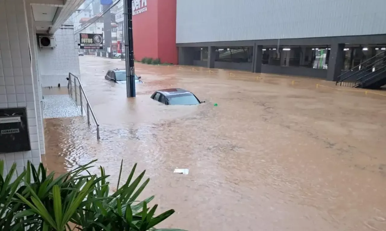 Chuvas fortes voltam a ameaçar Santa Catarina nesta segunda-feira