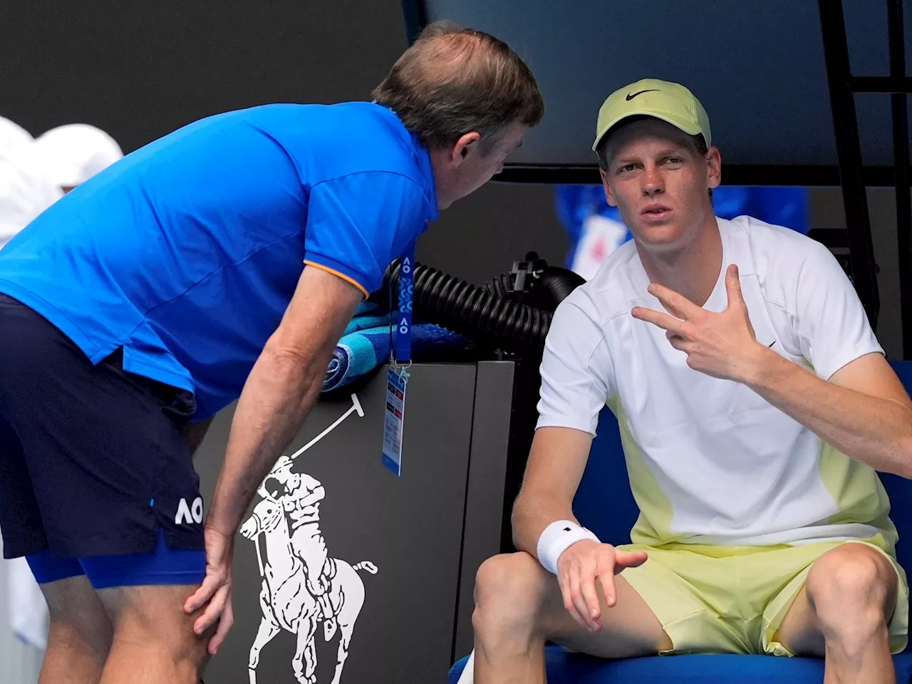 Abierto de Australia, día 9: Sinner la pasó mal con Rune y con el calor pero sigue haciendo historia y Swiatek tuvo dos excelentes noticias