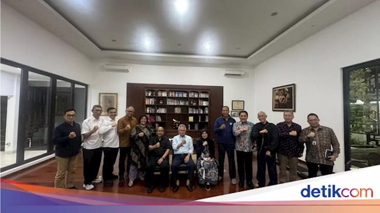 Demonstrasi Pegawai Kemendiktisaintek Berakhir Damai