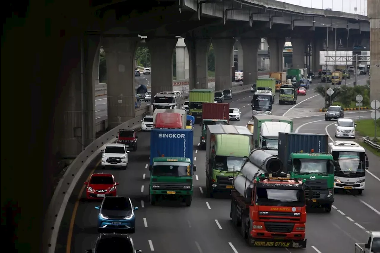 Pemerintah Batasi Angkutan Barang Saat Isra Miraj dan Imlek