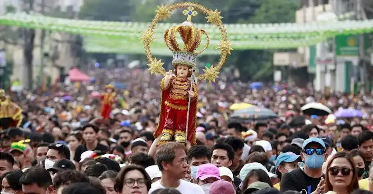 A sea of faith engulfs Philippine feast of the Christ Child