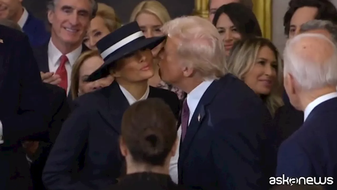 Bacio mancato tra il presidente e la First Lady