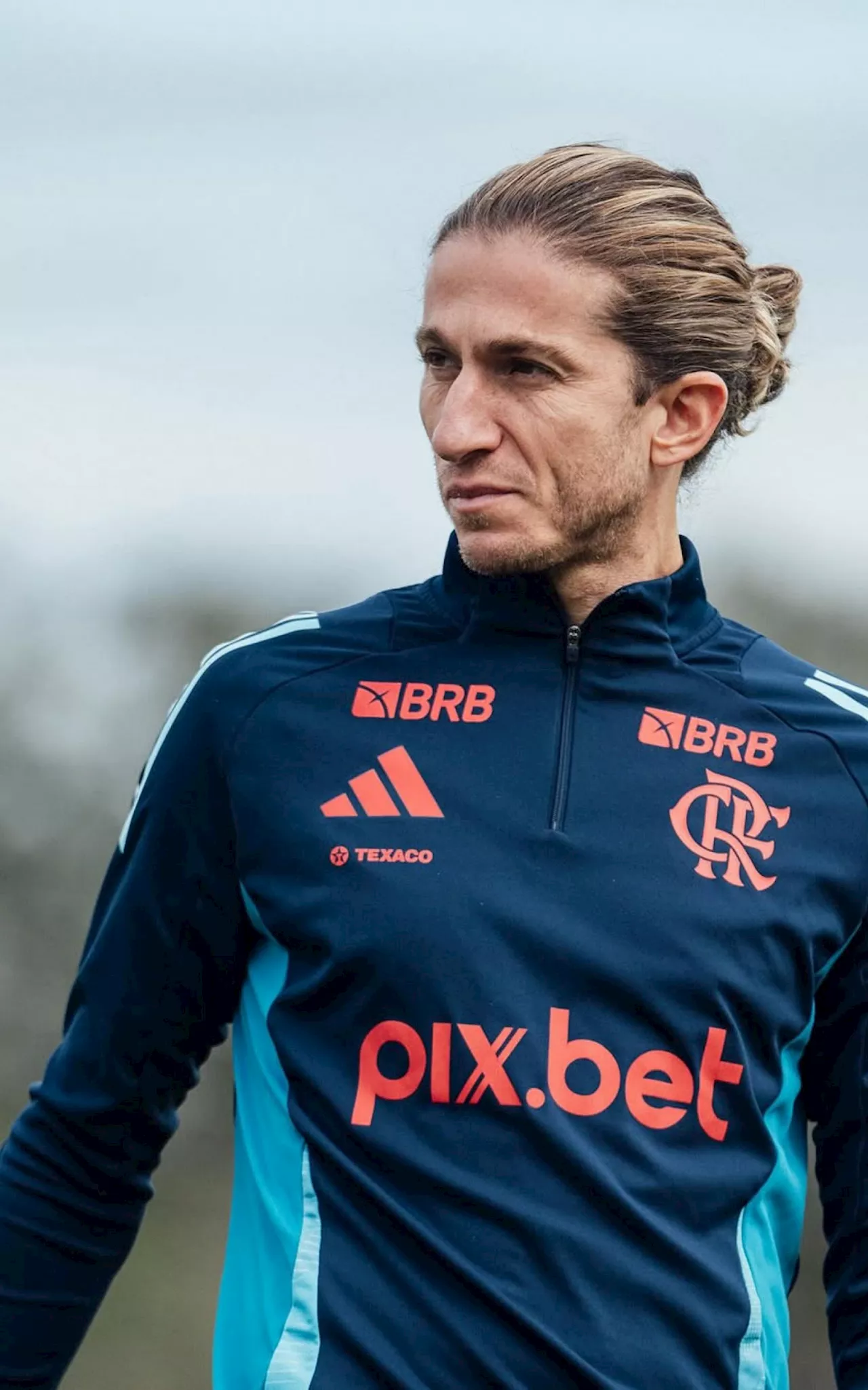 Filipe Luís explica testes e destaca pontos positivos da pré-temporada fora do Brasil