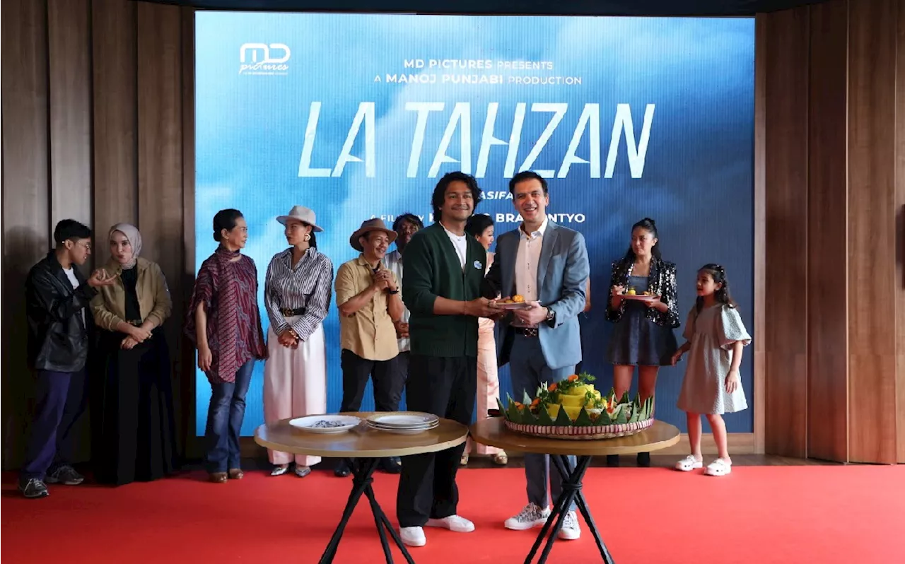 Deva Mahenra Hingga Ariel Tatum Bakal Bintangi Film La Tahzan