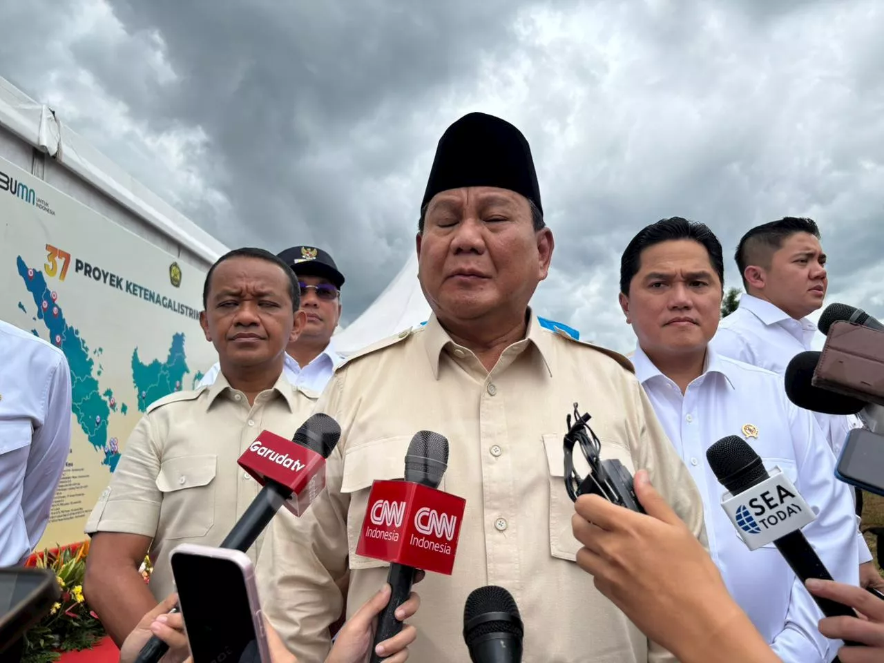 Prabowo Meresmikan 26 Pembangkit Listrik, 11 Transmisi & Gardu Induk, Targetkan Swasembada Energi