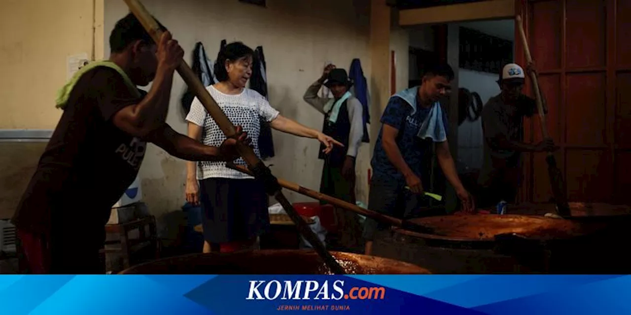 BERITA FOTO: Mengintip Dapur Produksi Kue Keranjang Legendaris di Tangerang