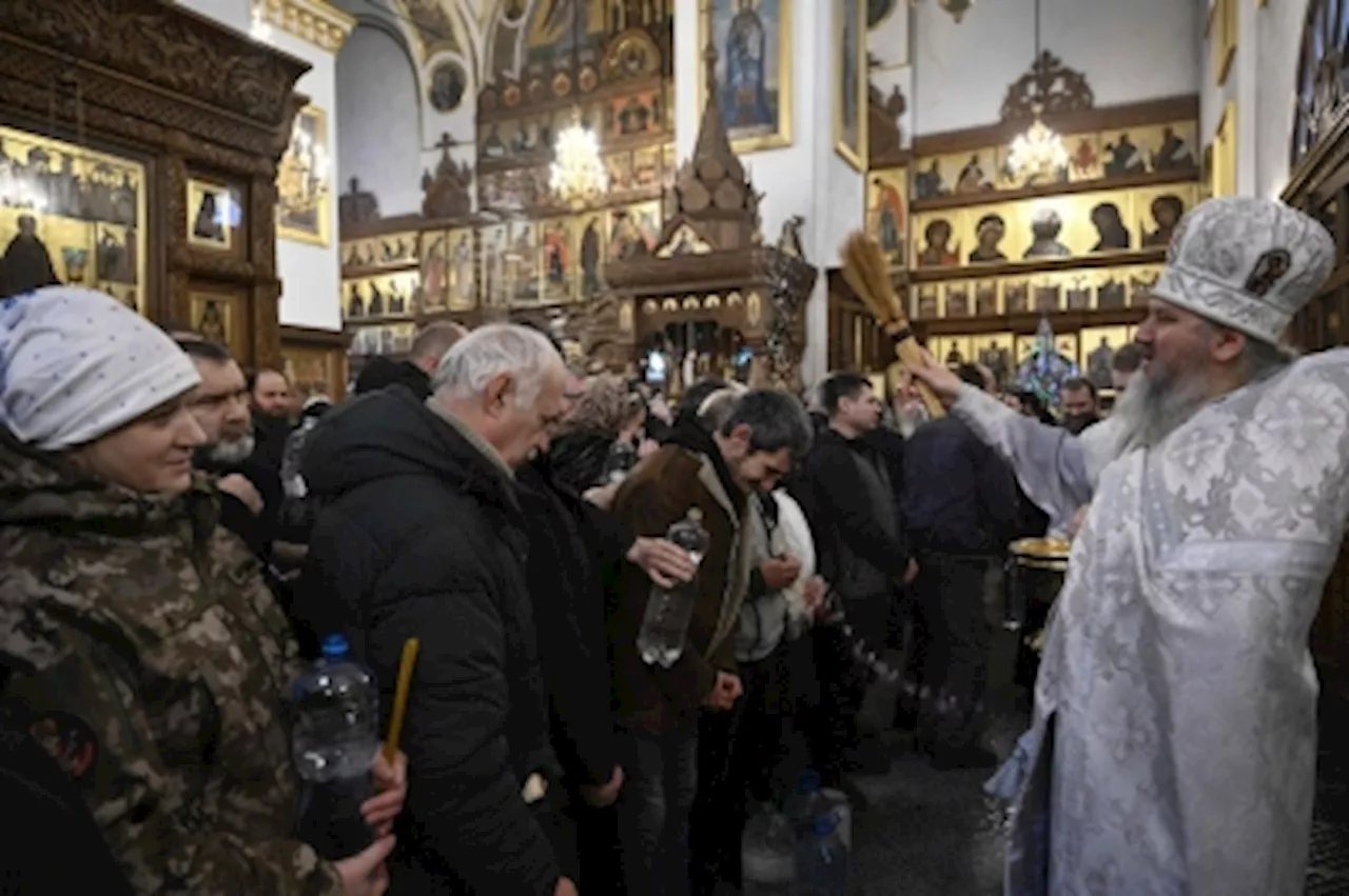 Orthodox Ukrainians Celebrate Epiphany Amid War and Religious Divisions