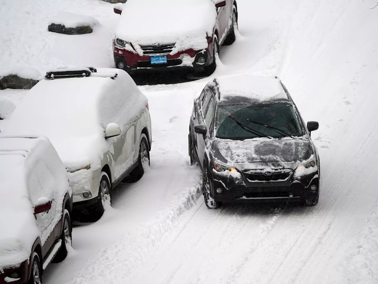 Heavy snow, frigid Arctic blast put 70 million across the US under winter storm warnings