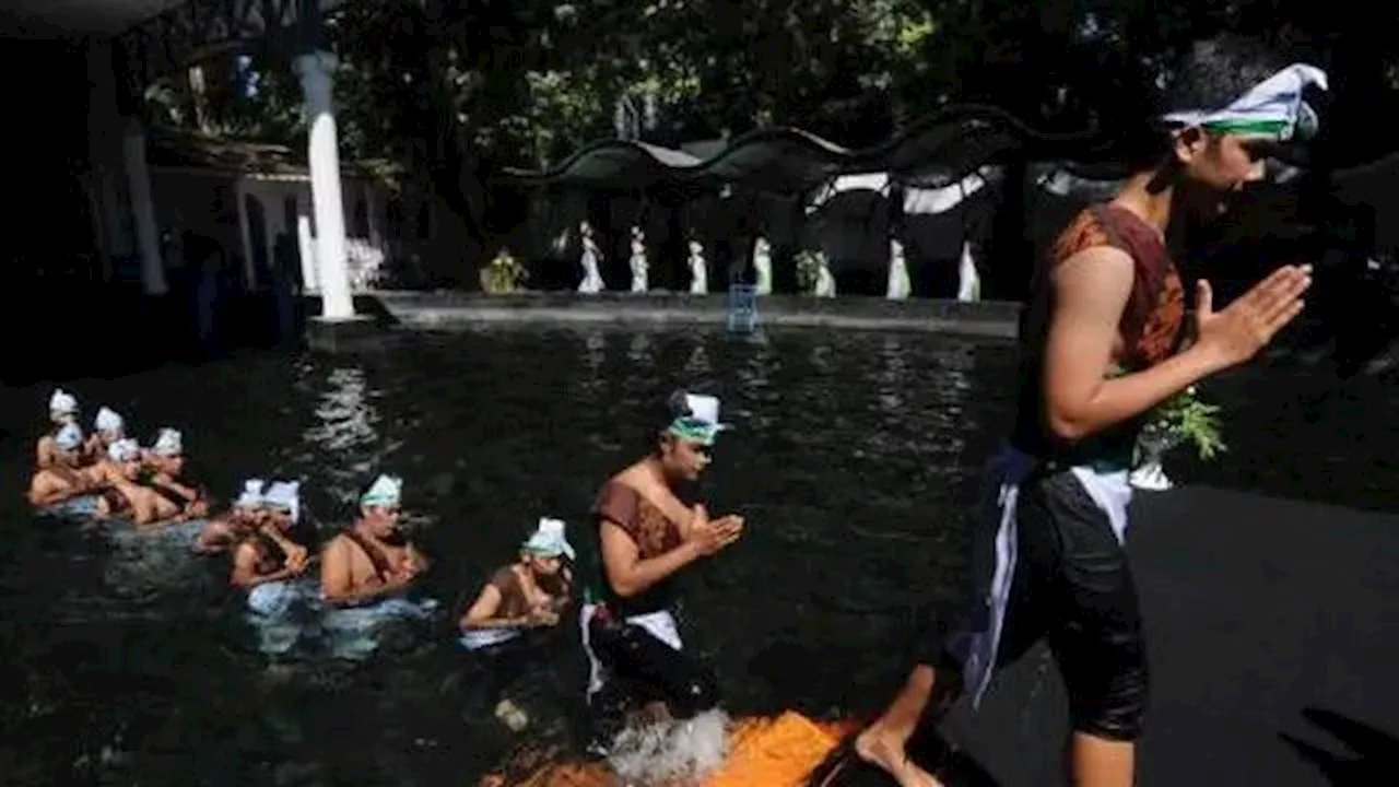 9 Tradisi Populer di Indonesia yang DIlakukan untuk Menyambut Bulan Puasa.